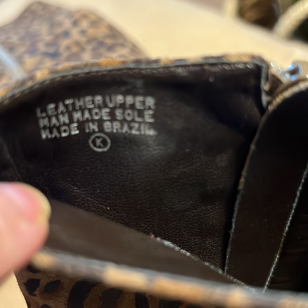 SOLD!! 8.5 Vintage y2k sueded cheetah leather chunky stacked square heeled boots - Picture 8 of 13